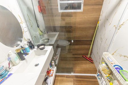 Apartamento à venda com 43m², 2 quartos e sem vaga Apartamento à venda com 43m², 2 quartos e sem vagaBanheiro