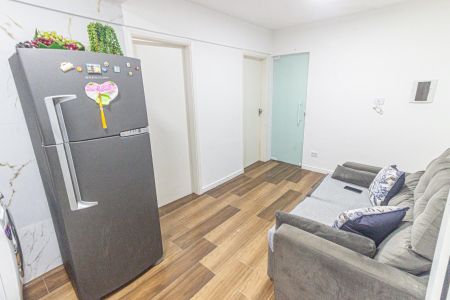 Apartamento à venda com 43m², 2 quartos e sem vaga Apartamento à venda com 43m², 2 quartos e sem vagaSala/Cozinha