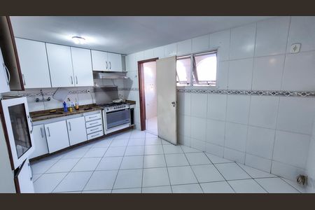 Apartamento para alugar com 160m², 4 quartos e 2 vagas Apartamento para alugar com 160m², 4 quartos e 2 vagasCozinha