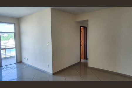 Sala de apartamento para alugar com 4 quartos, 160m² em Penha, Rio de Janeiro