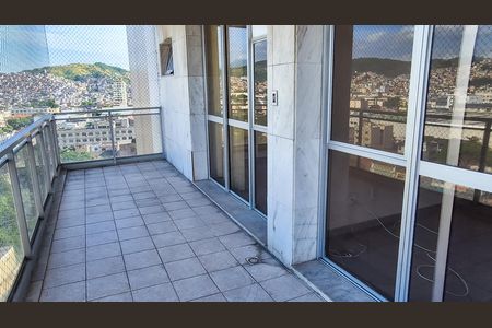 Apartamento para alugar com 160m², 4 quartos e 2 vagas Apartamento para alugar com 160m², 4 quartos e 2 vagasVaranda da Sala