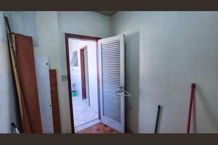 Apartamento para alugar com 160m², 4 quartos e 2 vagas Apartamento para alugar com 160m², 4 quartos e 2 vagasQuarto 4 dependência