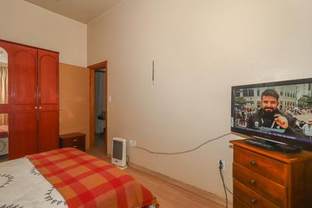 Quarto de apartamento para alugar com 2 quartos, 50m² em Auxiliadora, Porto Alegre