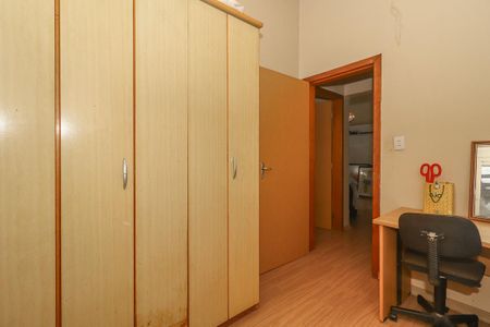 Quarto 2 de apartamento para alugar com 2 quartos, 50m² em Auxiliadora, Porto Alegre