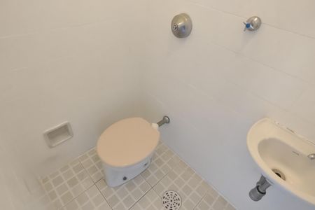 Apartamento à venda com 69m², 2 quartos e 2 vagas Apartamento à venda com 69m², 2 quartos e 2 vagasBanheiro 2