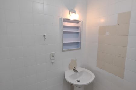 Apartamento à venda com 69m², 2 quartos e 2 vagas Apartamento à venda com 69m², 2 quartos e 2 vagasBanheiro 1