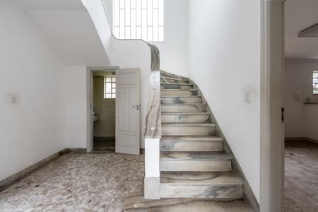 Casa para alugar com 245m², 4 quartos e 2 vagasHall de entrada