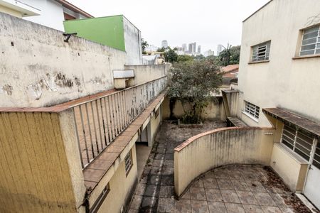 Quintal de casa para alugar com 4 quartos, 245m² em Alto da Lapa, São Paulo