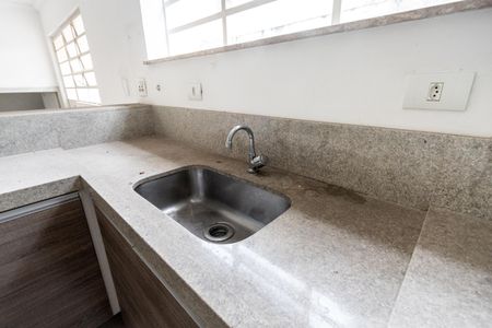 Casa para alugar com 245m², 4 quartos e 2 vagasCozinha