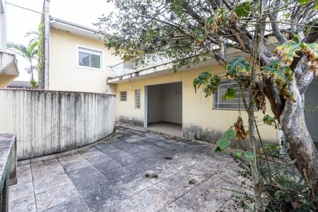 Casa para alugar com 245m², 4 quartos e 2 vagasQuintal