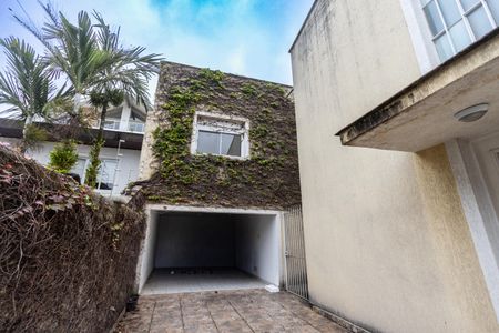 Garagem de casa para alugar com 4 quartos, 245m² em Alto da Lapa, São Paulo