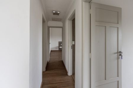 Casa para alugar com 245m², 4 quartos e 2 vagasCorredor