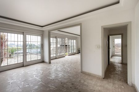 Casa para alugar com 245m², 4 quartos e 2 vagasSala