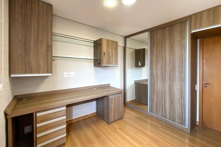 Apartamento para alugar com 96m², 3 quartos e 2 vagasQuarto 2