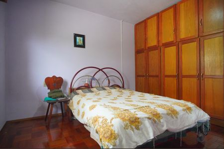 Casa à venda com 295m², 3 quartos e 2 vagasQuarto 1