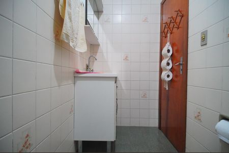 Casa à venda com 295m², 3 quartos e 2 vagasBanheiro 1