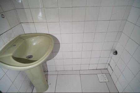 Casa à venda com 295m², 3 quartos e 2 vagasBanheiro 2