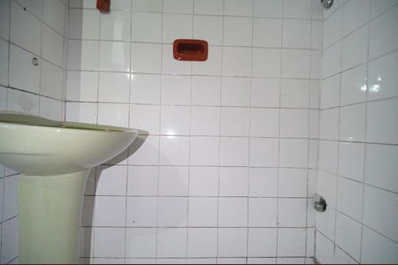 Casa à venda com 295m², 3 quartos e 2 vagasBanheiro 2