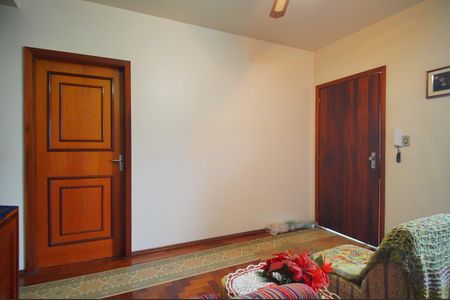 Casa à venda com 295m², 3 quartos e 2 vagasSala