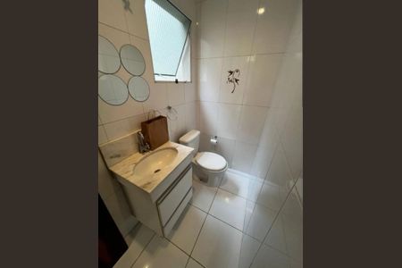 Banheiro 1 de casa de condomínio para alugar com 3 quartos, 176m² em Roselândia, Cotia