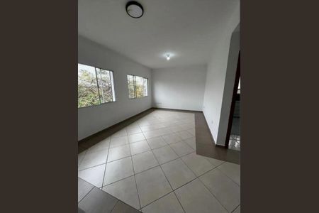 Casa de condomínio para alugar com 176m², 3 quartos e 4 vagas Casa de condomínio para alugar com 176m², 3 quartos e 4 vagasÁrea Externa