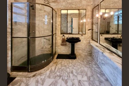 Apartamento para alugar com 360m², 4 quartos e 1 vaga