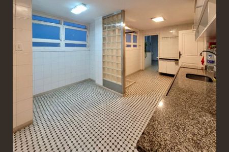 Apartamento para alugar com 360m², 4 quartos e 1 vaga