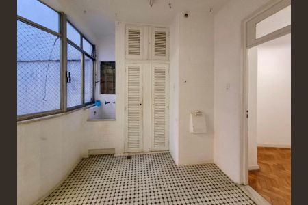 Apartamento para alugar com 360m², 4 quartos e 1 vaga