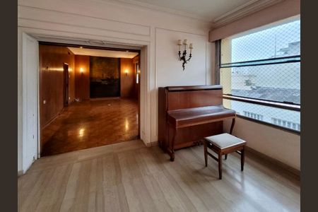 Apartamento para alugar com 360m², 4 quartos e 1 vaga