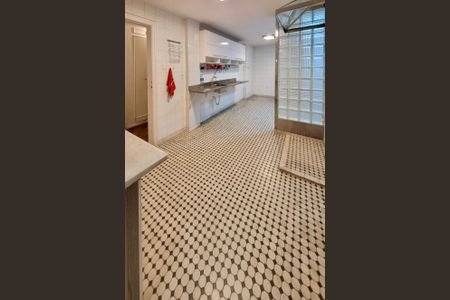 Apartamento para alugar com 360m², 4 quartos e 1 vaga