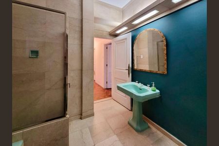 Apartamento para alugar com 360m², 4 quartos e 1 vaga