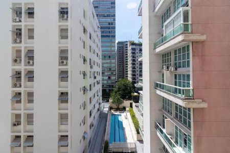 Apartamento à venda com 27m², 1 quarto e 1 vaga