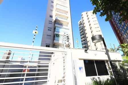 Apartamento para alugar com 75m², 2 quartos e 1 vagaÁrea comum - Fachada
