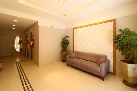 Apartamento para alugar com 75m², 2 quartos e 1 vagaÁrea comum - Hall de entrada