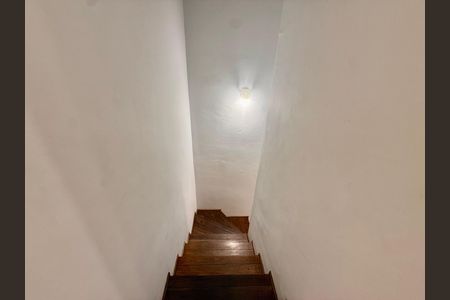 Casa à venda com 82m², 2 quartos e 2 vagas
