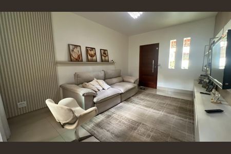 Casa à venda com 4 quartos, 415m² em Nova Granada, Belo Horizonte