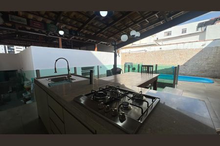 Casa à venda com 415m², 4 quartos e 4 vagas