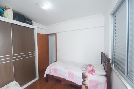 Apartamento à venda com 105m², 3 quartos e 2 vagas Apartamento à venda com 105m², 3 quartos e 2 vagasquarto 2