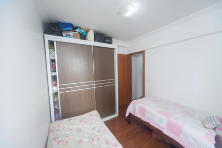 Apartamento à venda com 105m², 3 quartos e 2 vagas Apartamento à venda com 105m², 3 quartos e 2 vagasquarto 2