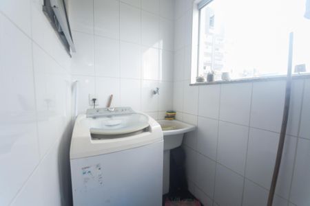 Apartamento à venda com 105m², 3 quartos e 2 vagas Apartamento à venda com 105m², 3 quartos e 2 vagasÁrea de Serviço
