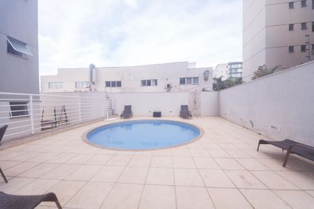 Apartamento à venda com 105m², 3 quartos e 2 vagas Apartamento à venda com 105m², 3 quartos e 2 vagasÁrea comum - Piscina