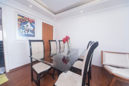 Apartamento à venda com 105m², 3 quartos e 2 vagas Apartamento à venda com 105m², 3 quartos e 2 vagasSala de Jantar