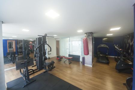 Apartamento à venda com 105m², 3 quartos e 2 vagas Apartamento à venda com 105m², 3 quartos e 2 vagasAcademia