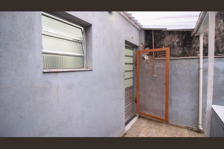 Casa para alugar com 30m², 1 quarto e sem vaga Casa para alugar com 30m², 1 quarto e sem vagaEntrada