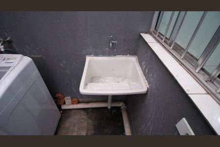 Casa para alugar com 30m², 1 quarto e sem vaga Casa para alugar com 30m², 1 quarto e sem vagaÁrea de Serviço