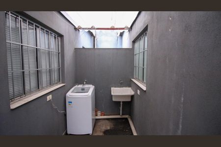Casa para alugar com 30m², 1 quarto e sem vaga Casa para alugar com 30m², 1 quarto e sem vagaÁrea de Serviço