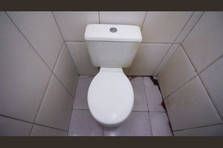 Casa para alugar com 30m², 1 quarto e sem vaga Casa para alugar com 30m², 1 quarto e sem vagaBanheiro