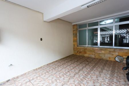 Casa para alugar com 299m², 3 quartos e 1 vaga Casa para alugar com 299m², 3 quartos e 1 vagaGaragem