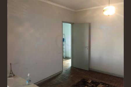 Casa à venda com 184m², 3 quartos e 3 vagas