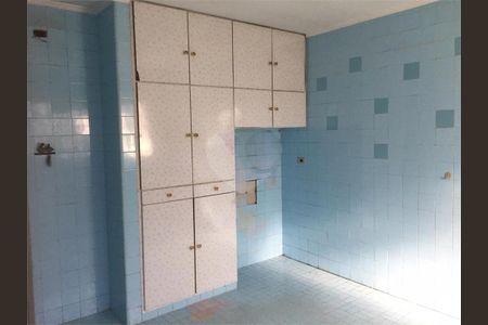 Casa à venda com 184m², 3 quartos e 3 vagas